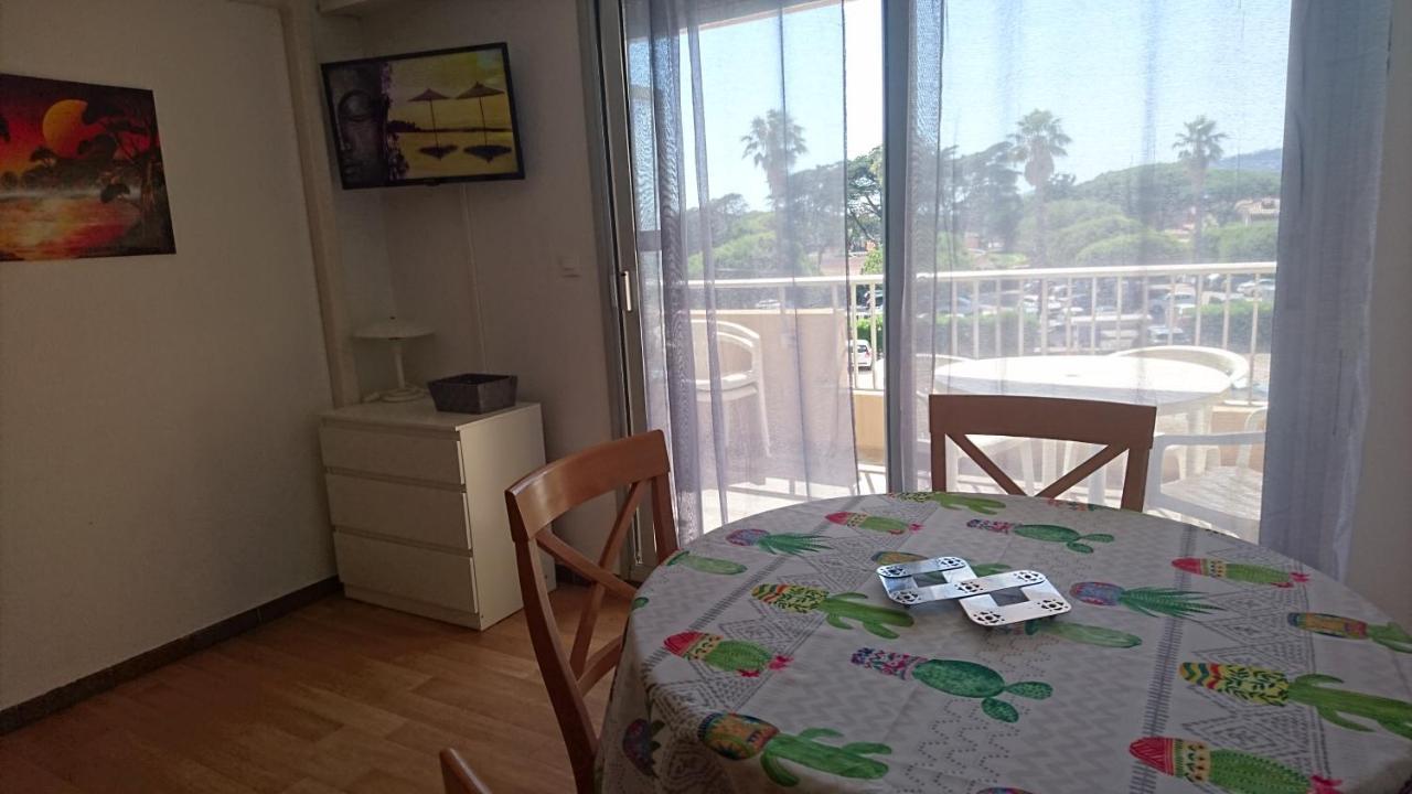 Port De Hyeres Studio 2 A 4 Personnes Avec Parking Ngoại thất bức ảnh