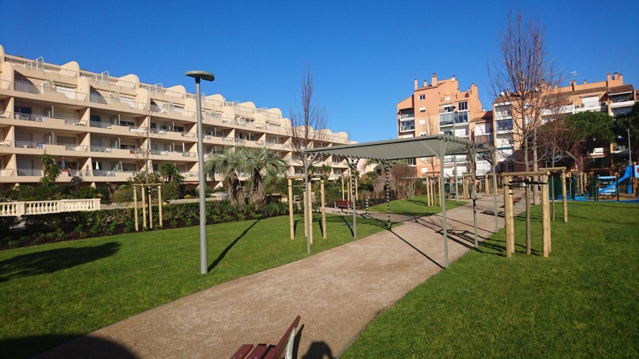 Port De Hyeres Studio 2 A 4 Personnes Avec Parking Ngoại thất bức ảnh