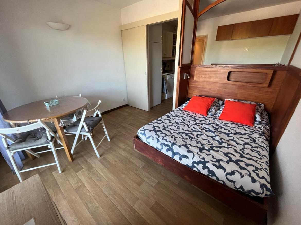 Port De Hyeres Studio 2 A 4 Personnes Avec Parking Ngoại thất bức ảnh